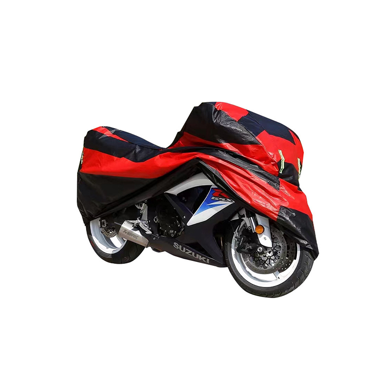 Kryt motocyklu z hliníkové fólie v červené a černé barvě